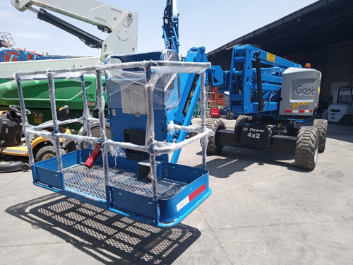 Plataforma Articulada Genie Z45/25j Año 2013 A Combustion.