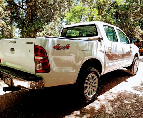 Toyota Hilux 2.5 Cd Dx Pack 120cv 4x4 2014