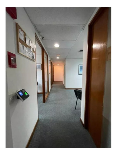 Alquiler Oficina 230 Metros Chuao Estacionamientos Inquilino Y Visitantes 2 Baños Vigilancia C4w