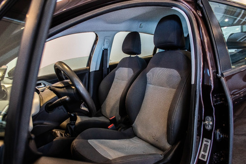 Imagen 21 de 23 de Peugeot 208 Active 1.5n 92.000km 2015 Marron