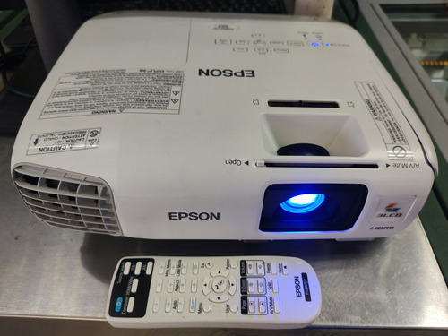 Proyector Epson Powerlite S27 2700lm  Poco Uso - Potente 