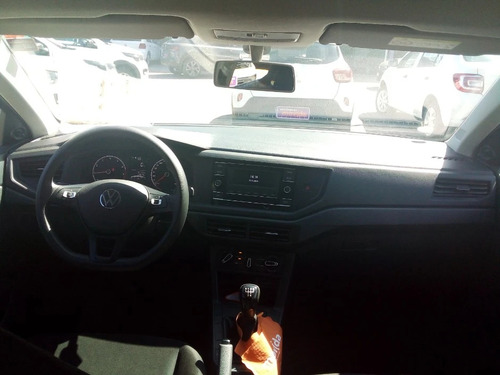 Volkswagen Polo Track 1.0 Flex 12V 5p