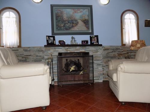 Imagen 7 de 24 de Excelente Chalet 5 Ambientes, Sobre 2 Lotes De Parque Barrio Las Lomas Miramar