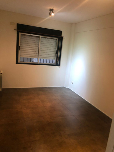 Dueño Alquila Departamento De 2 Ambientes En Villa Urquiza.