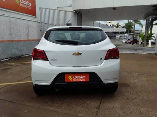 Chevrolet Onix 1.0 Mpfi Lt 8v Flex 4p Manual