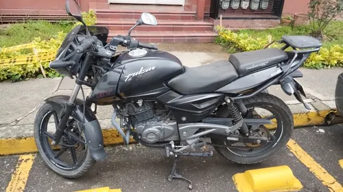 Pulsar 180 2018