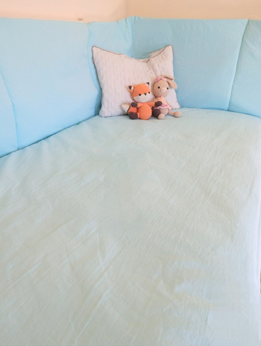 Acolchado Y Chichonera Reversible Cuna Funcional- Celeste Celeste Pastel Tusor