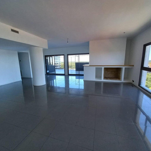 Marinas Golf, Espectacular Duplex 200 M² En Alquiler U$a1500 C/amarra