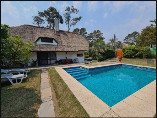 Alq Temporal / Anual 4+1 Dorm, 500mts De Playa Con Piscina