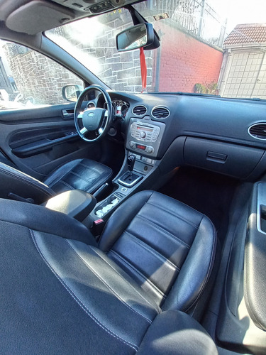 Ford Focus 2 2.0 Ghia At