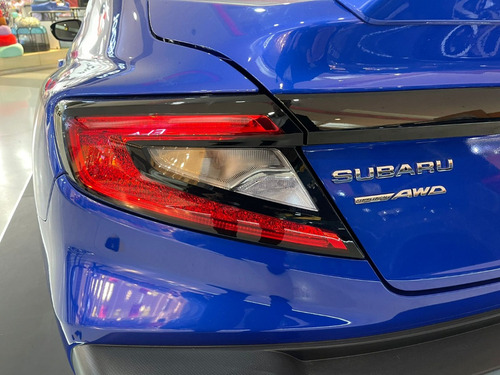Subaru Wrx Turbo High / Lanzamiento