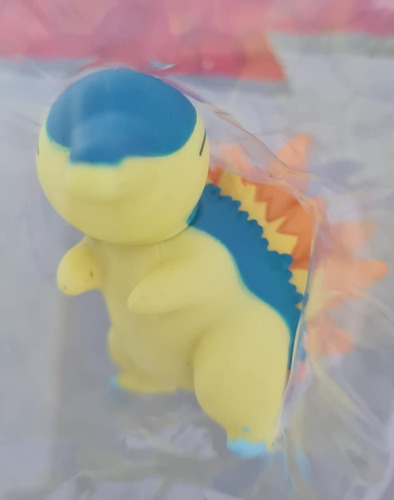 Pack 2 Pokemon Original Larvitar + Cyndaquil Battle Figure