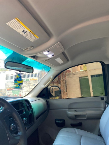 Imagen 12 de 17 de Chevrolet Silverado