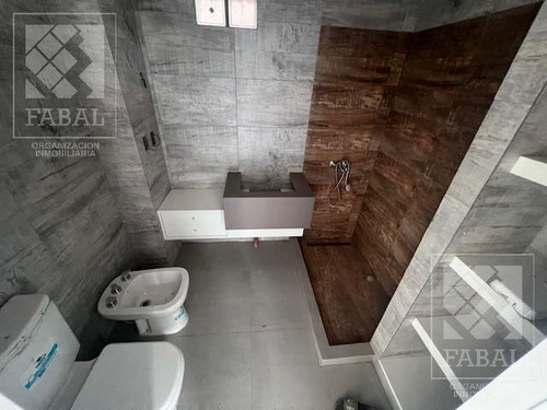 Casa Venta Rincón Lindo, Cipolletti, 3 Dormitorios, 2 Baños, Cochera Y Jardín (apto Crédito)