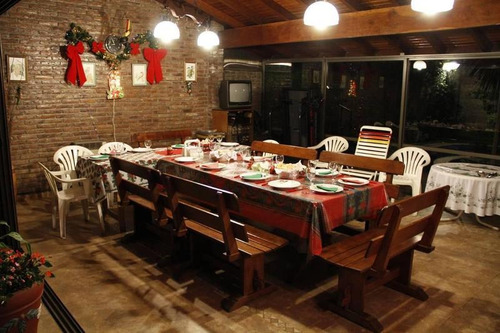 Imagen 13 de 14 de Chalet 4 Ambientes Con Cochera, Jardín Y Quincho