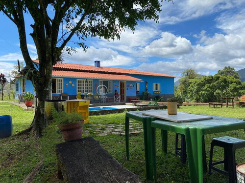 Sítio A Venda No Bairro Granja Guarani Em Teresópolis - Rj. - St 2139-1
