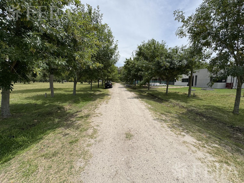 Venta Terreno De2400 M2 En Campos De Roca Ii