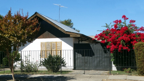 Casa En Venta - Talca  Balmaceda / Carlos Schorr 