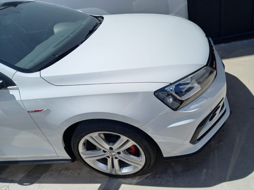 Imagen 3 de 9 de Volkswagen Vento 2.0 Tsi Gli 211cv At Autostomas