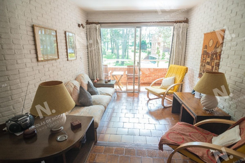 Imagen 9 de 26 de Hermoso Apartamento Esquinero En Zona Arbolada En La Parada 18 De La Mansa - Punta Del Este Mansa