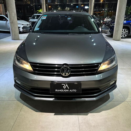 Volkswagen Vento 2.5 Advance Plus 170cv Tiptronic