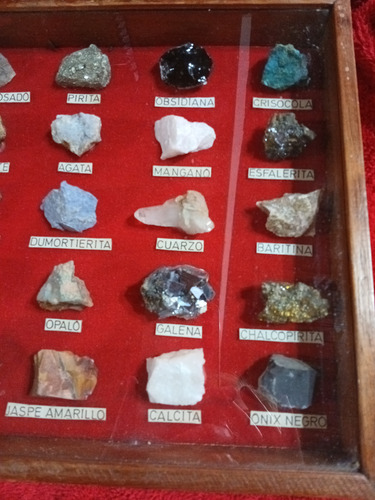 Set De Piedras Y Minerales X 25 Ideal Coleccionistas Blanco (Usado)