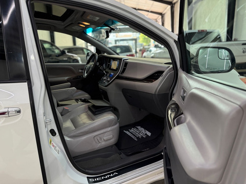 Toyota Sienna 3.5 Xle Piel At