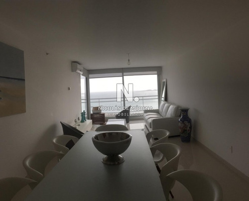 Hermoso Departamento En Alquiler.- Ref: 2528