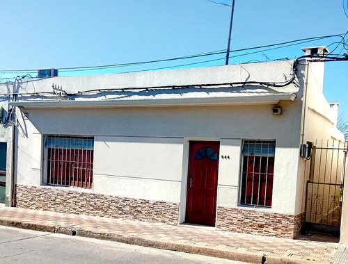En Minas, Lavalleja,   La Casa De Los Viejos   Alquiler Por Día.