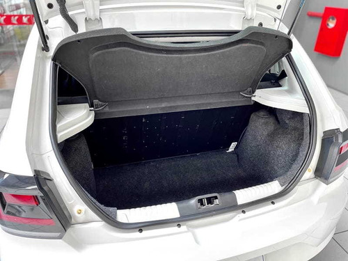 Imagem 9 de 15 de Volkswagen Gol 1.0 G7 2018