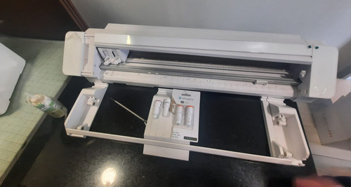 Plotter De Corte Silhouette Cameo 4 Pro De 24 Pulgadas (Usado)