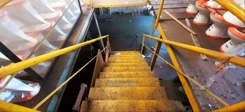 Venta De Deposito En La Comercial