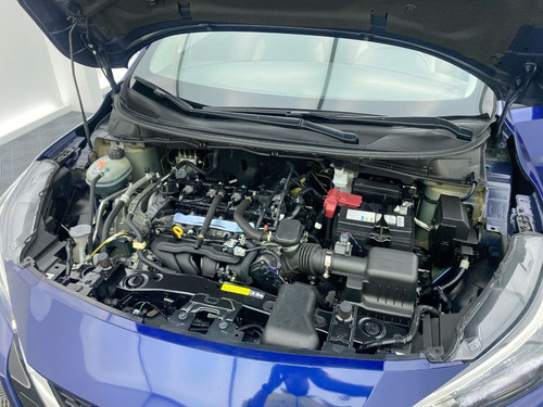 Imagen 24 de 25 de Nissan Versa Exclusive At 1.6