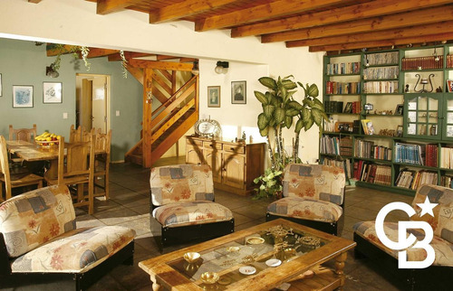Imagen 3 de 16 de Venta Casa Con Departamentos - Av. Bustillo 5200 - Melipal - Bariloche - Acceso Al Lago