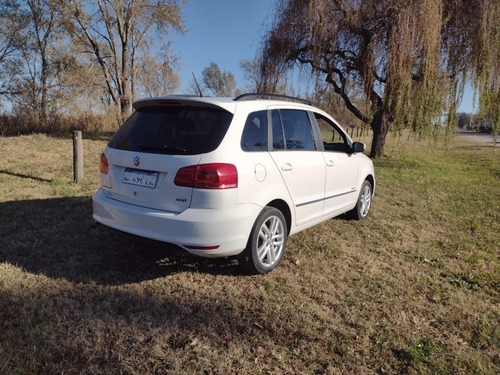 Volkswagen Suran Higline 1.6 Nafta 2017