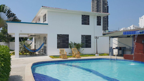 Imagen 1 de 12 de Tonsupa Casa Alquiler O Venta / Sector Club Del Pacifico