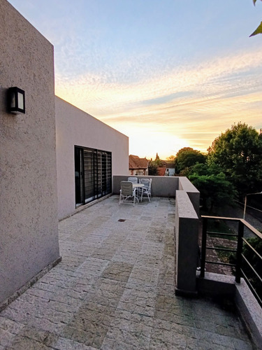 Venta O Alquiler De Casa A Estrenar. 4 Plantas, Full Amenities- Banfield O.