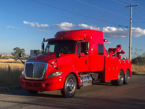 International Prostar Con Equipo De GrĂșa Tipo D