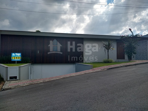 Imagem 2 de 29 de Casa Alto Padrão A Venda Em Brusque/sc - 1812