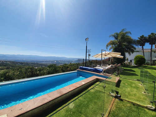 Venta Casa Lindavista Con Enorme Jardín, Alberca Climatizada, Jacuzzi, Palapa Y Totalmente Amueblada Y Equipada En Fracc Rancho San Diego Ixtapan De La Sal Edomex