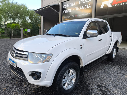 Mitsubishi L200 3.2 Triton Hpe Cab. Dupla 4x4 Aut. 4p