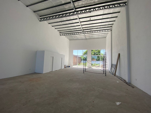 Imagen 3 de 14 de Importante Local Comercial A Estrenar En Venta