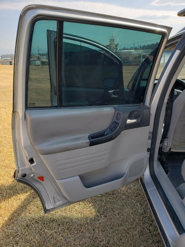 Imagem 7 de 8 de Chevrolet Zafira Automática 2004