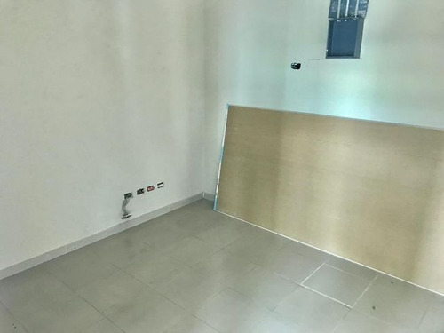 Imagen 3 de 11 de Gran Inversión Para Tu Negocio, En Alquiler Moderno Y Funcional Local En El Millón, 154 Mts2.