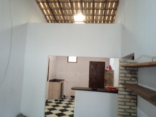 Casa Dois Quartos Amplos,sala Banheiro,cozinha,garagem Três