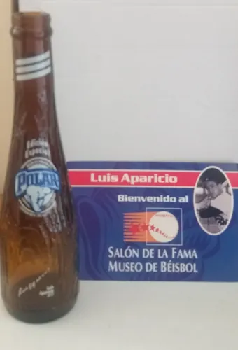 comprar Sg2 Set De Postal Firmada Por Luis Aparicio Y Botella Polar