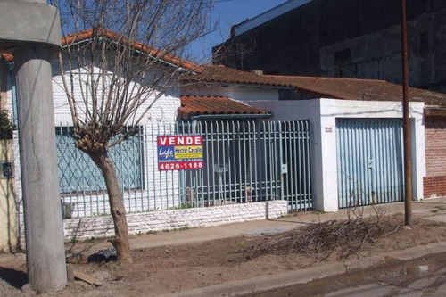 Imagen 2 de 11 de Casa En Venta En Gregorio De Laferrere