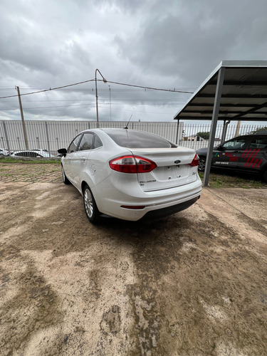 Fiesta 1.6 Titanium Powershift