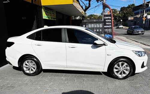 Chevrolet Onix plus 1.0 Lt 4p