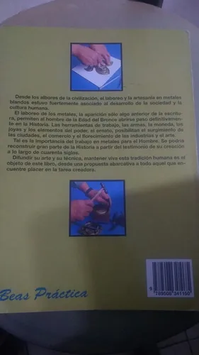Arte Y Artesania Con Metales Alberto Nani Beas J10 (Usado)